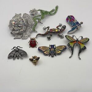 Colorful Brooch Set